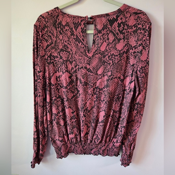 NWT Daytrip Mauve Snake Print Long Sleeve Top - Size M - Buckle - Picture 4 of 6